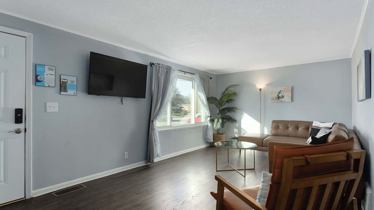 Photo of Livingroom in Shawnee