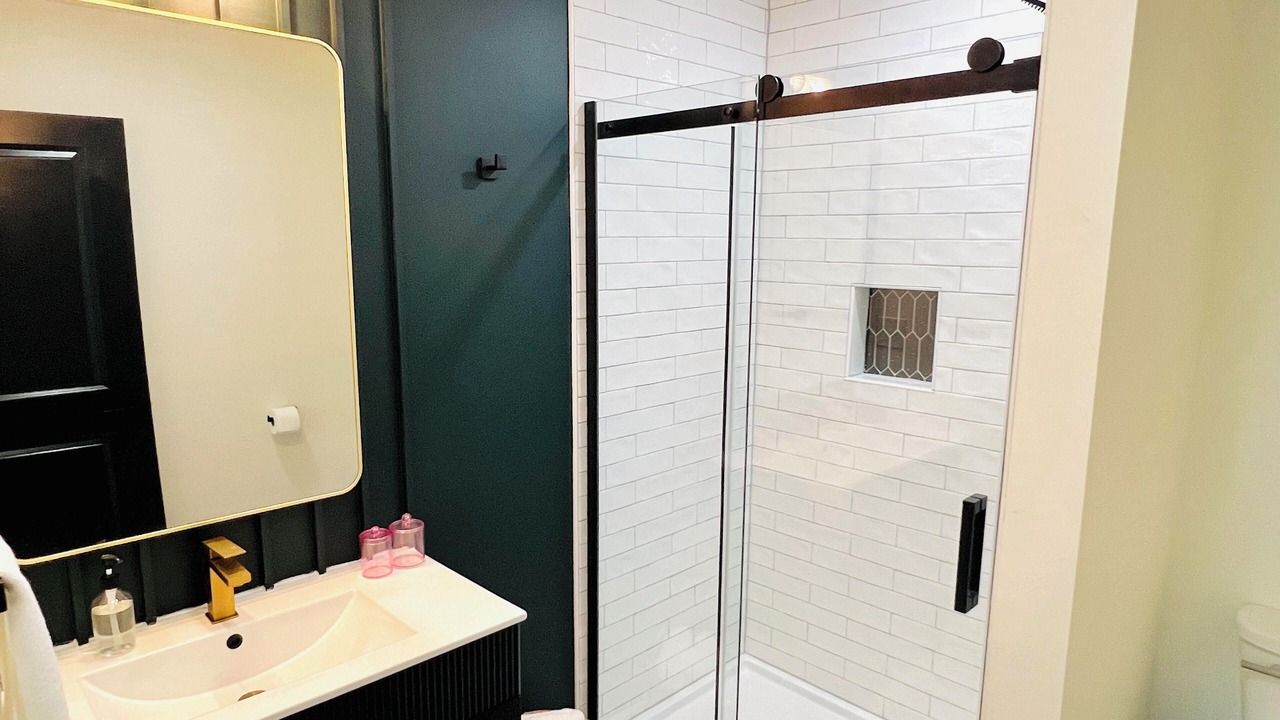 Photo of Bathroom in Lee's Summit
