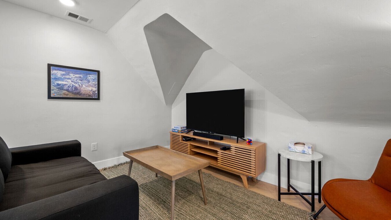 Photo of Livingroom in Baker