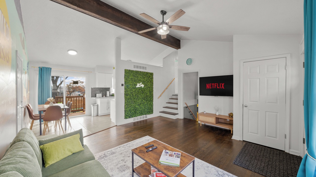 Photo of Livingroom in Shawnee