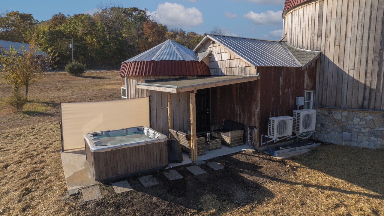 Photo of Outdoor in Pineville