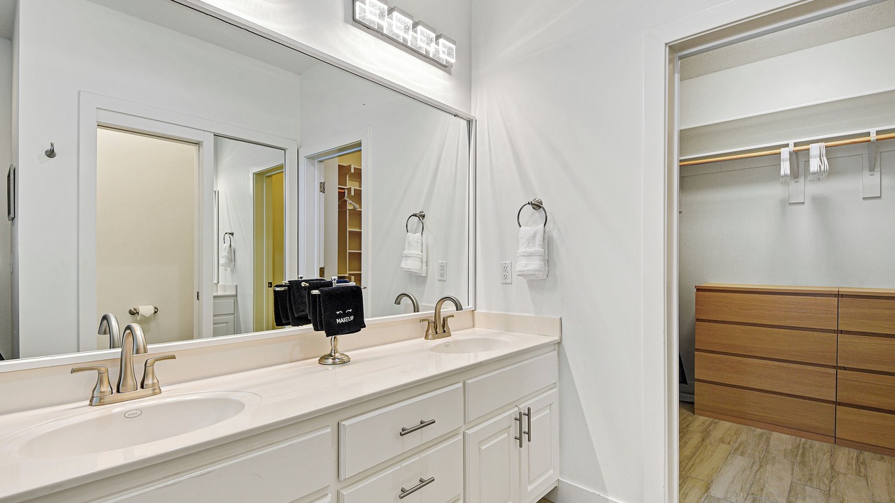 Photo of Bathroom in I-435 West KC-KS