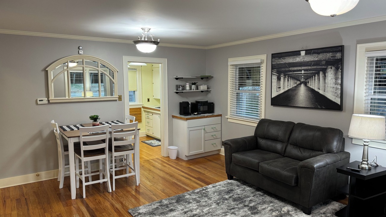 Photo of Livingroom in McCook