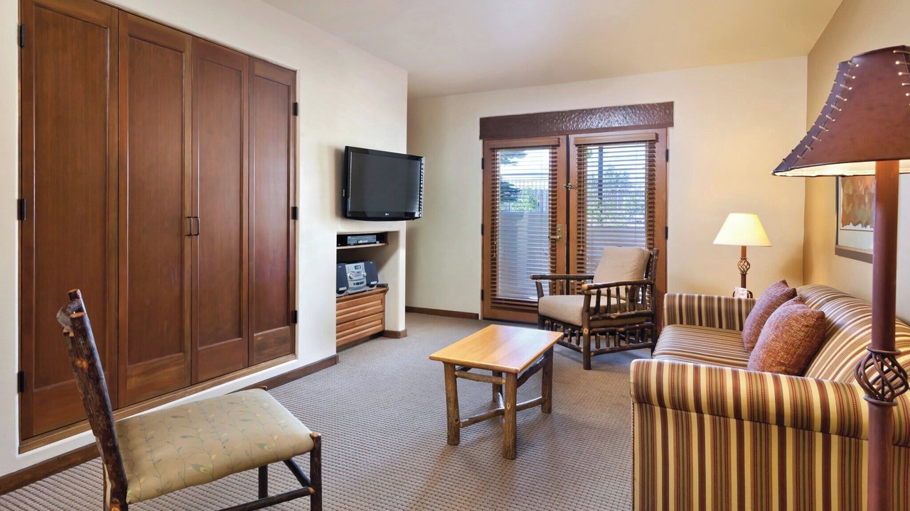 Photo of Livingroom in Taos