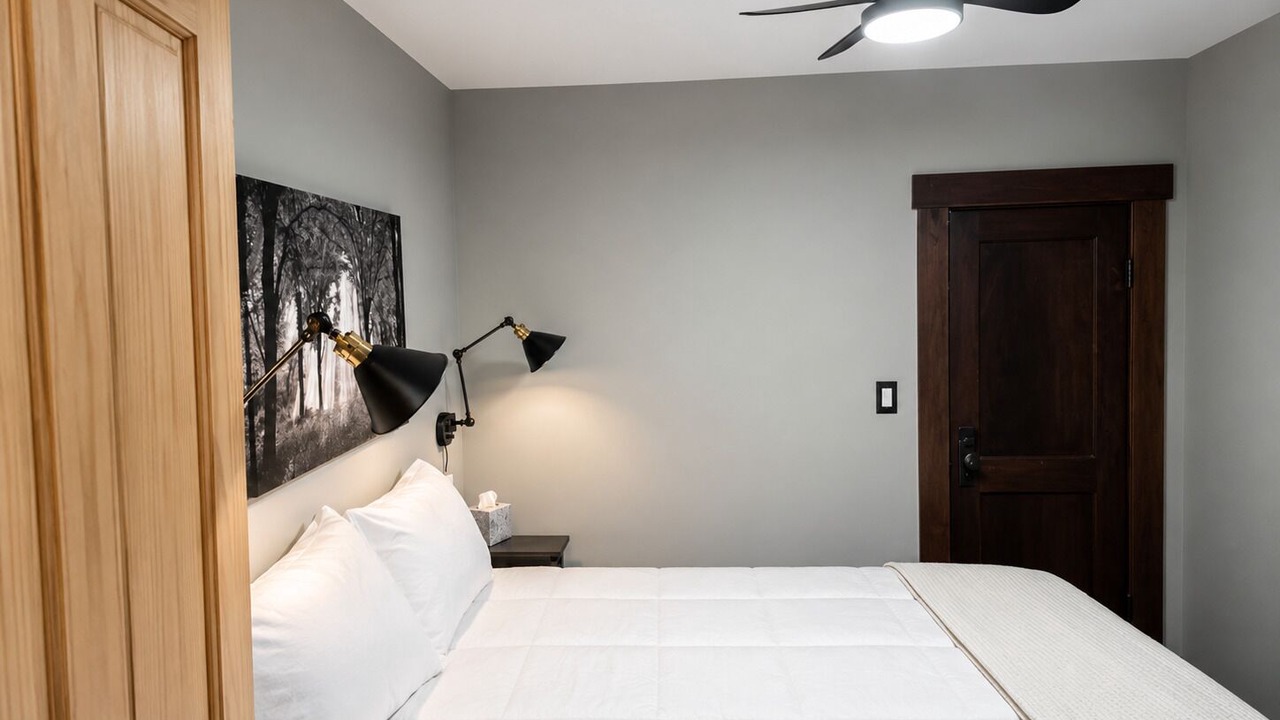 Photo of Bedroom in Parks