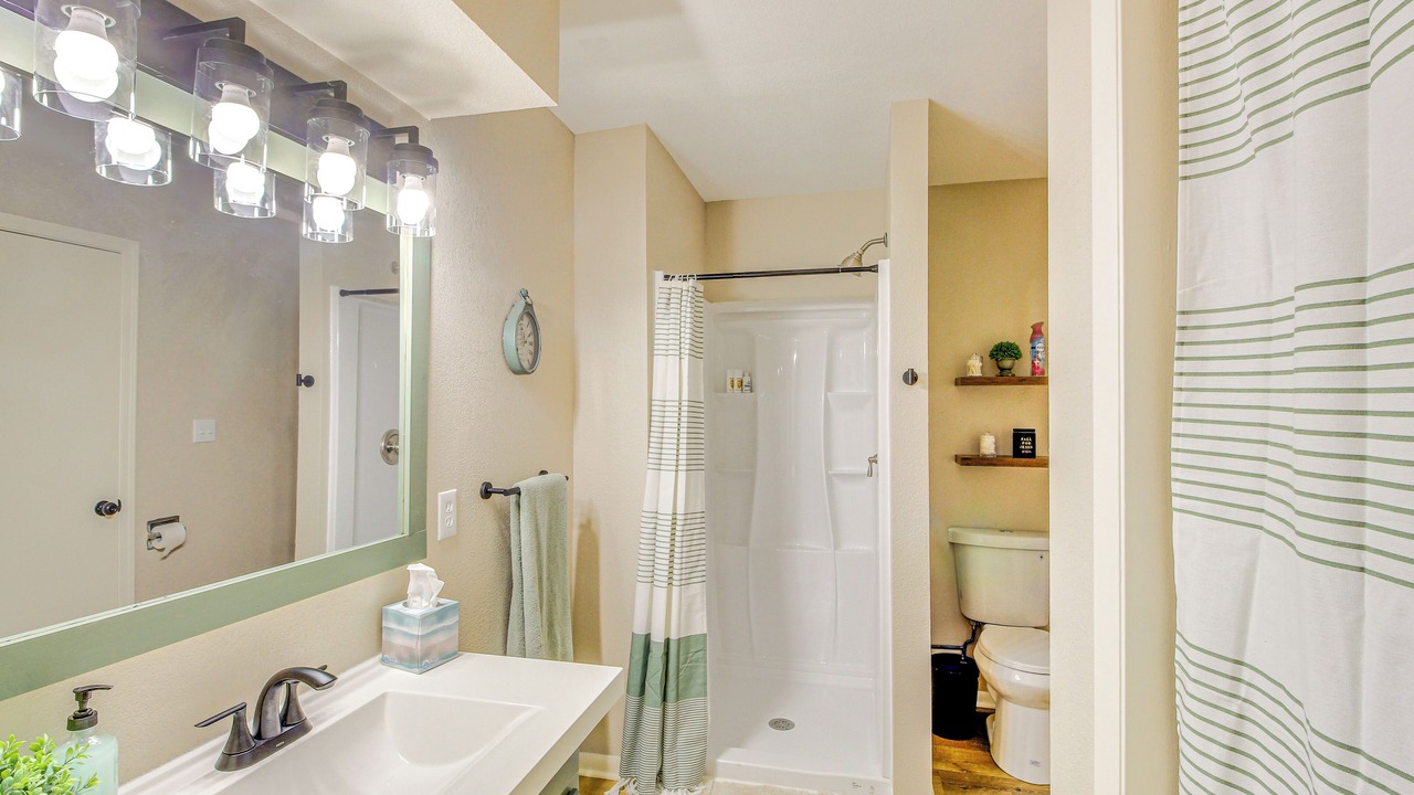 Photo of Bathroom in Drexel