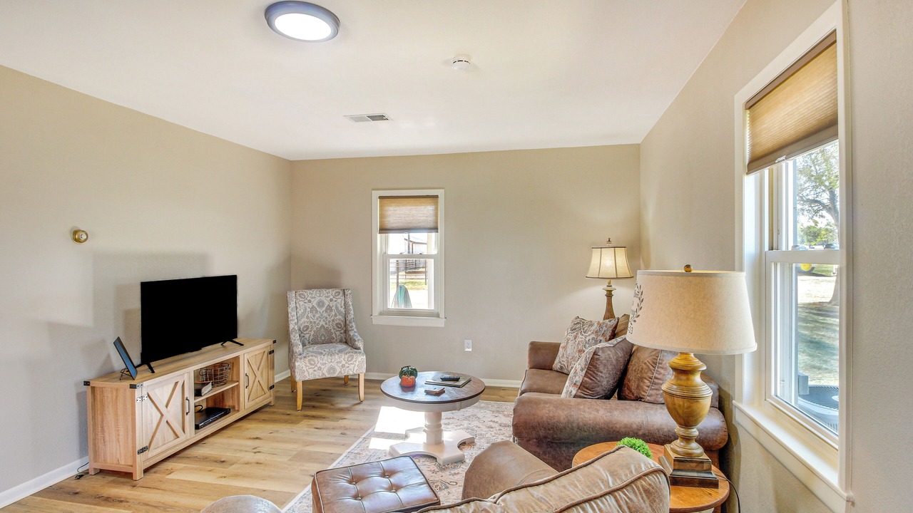 Photo of Livingroom in Drexel