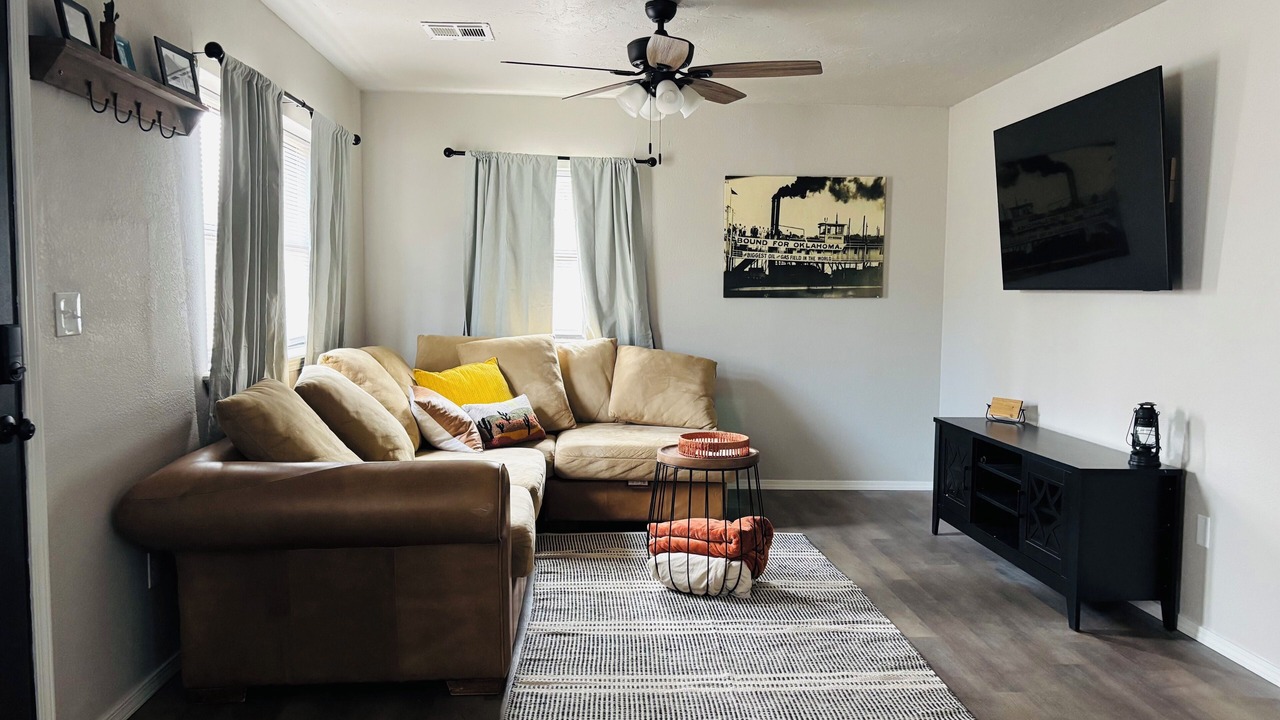 Photo of Livingroom in Cushing