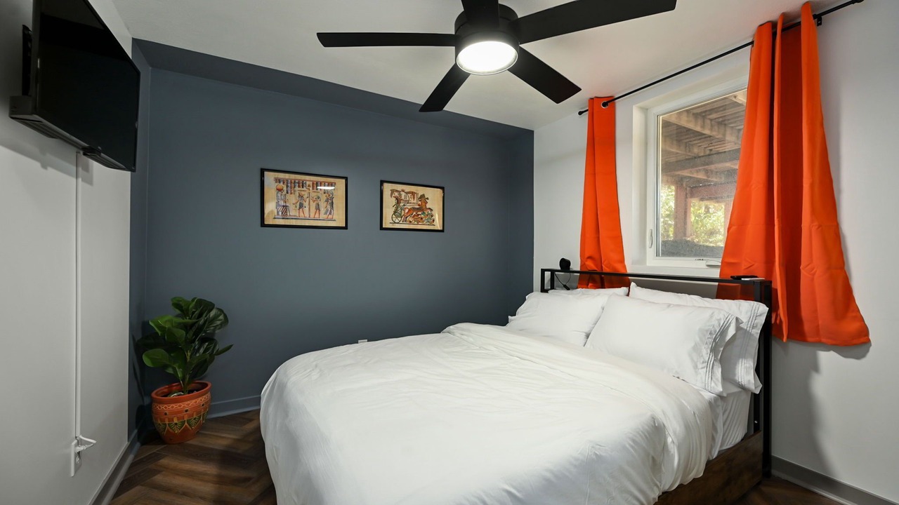 Photo of Bedroom in South Kansas City
