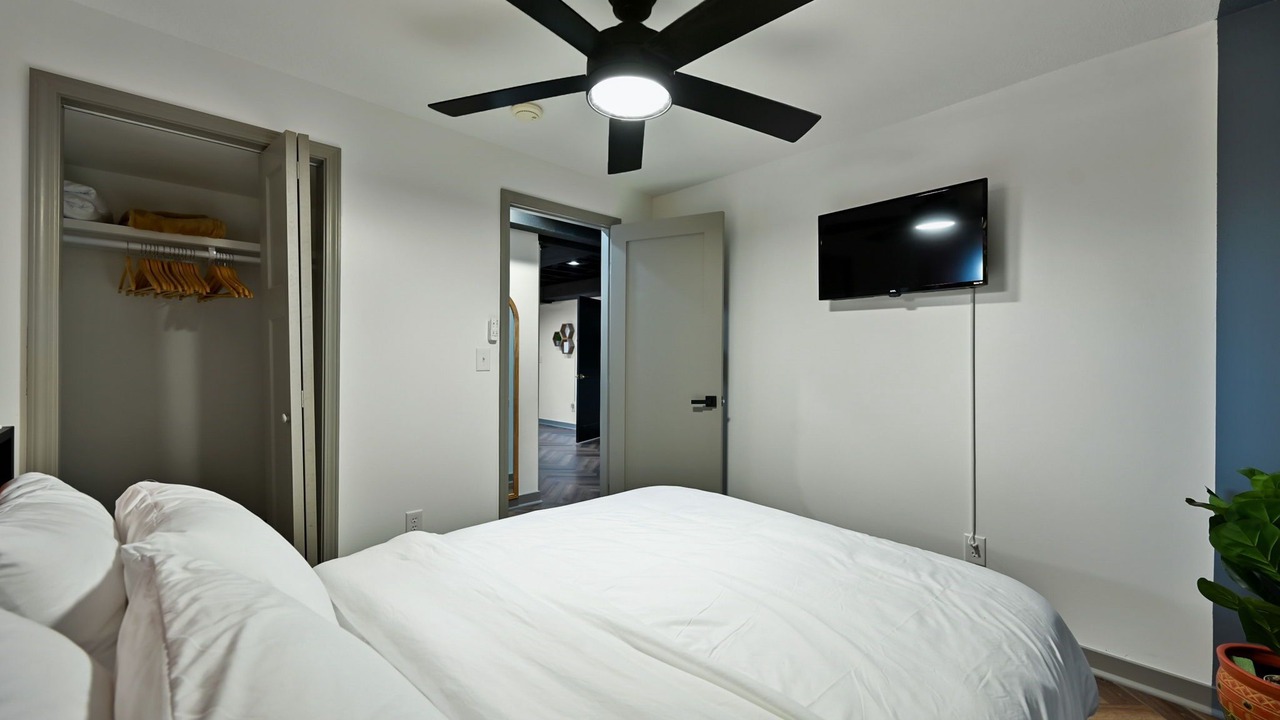 Photo of Bedroom in South Kansas City
