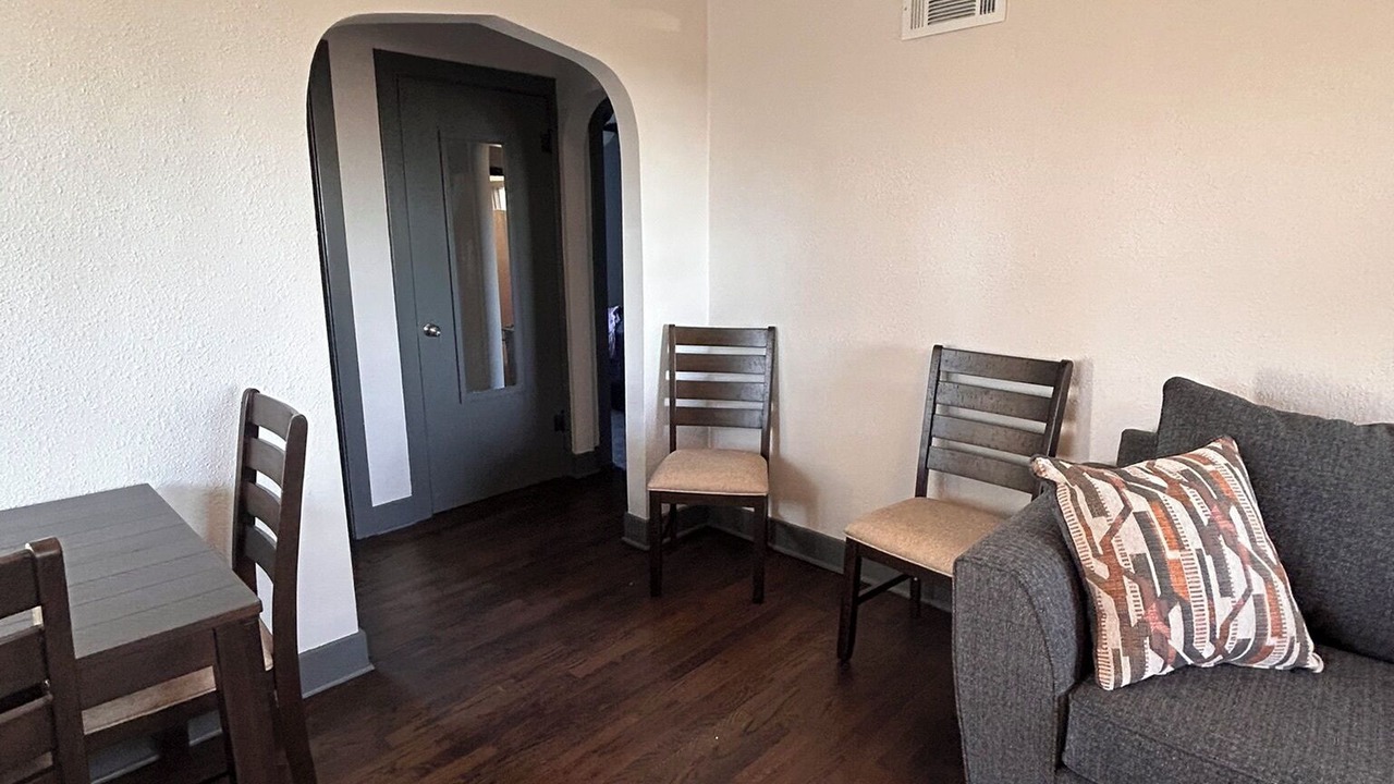 Photo of Livingroom in Mitchell County