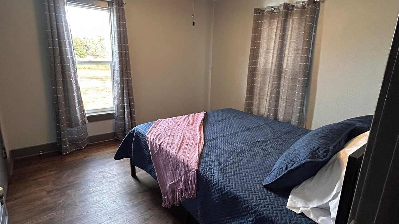 Photo of Bedroom in Mitchell County