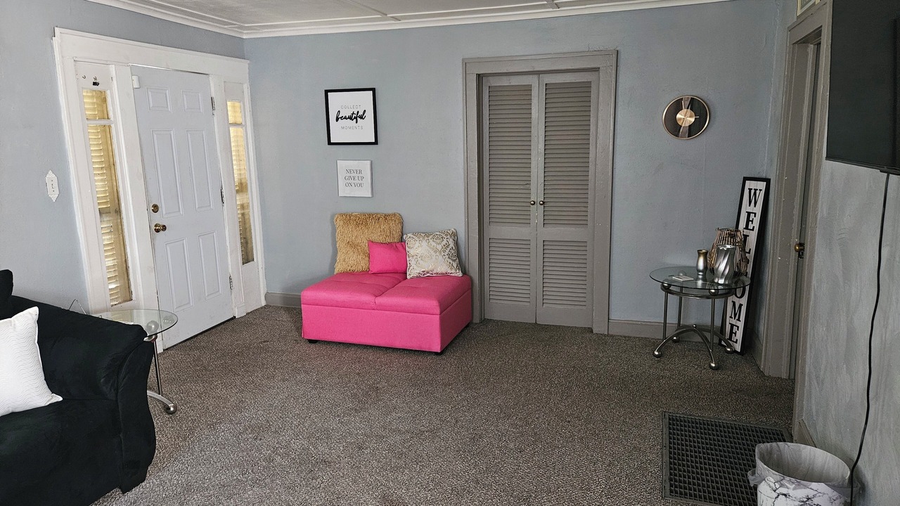 Photo of Livingroom in Kansas City
