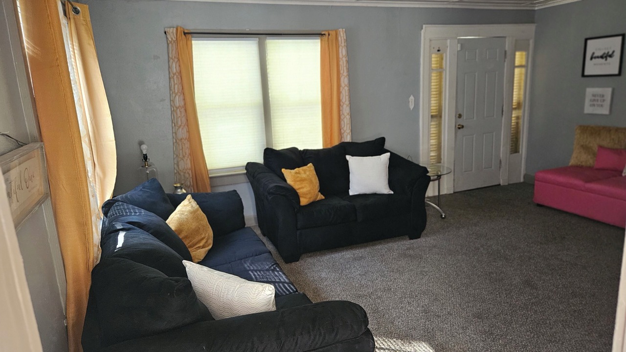 Photo of Livingroom in Kansas City