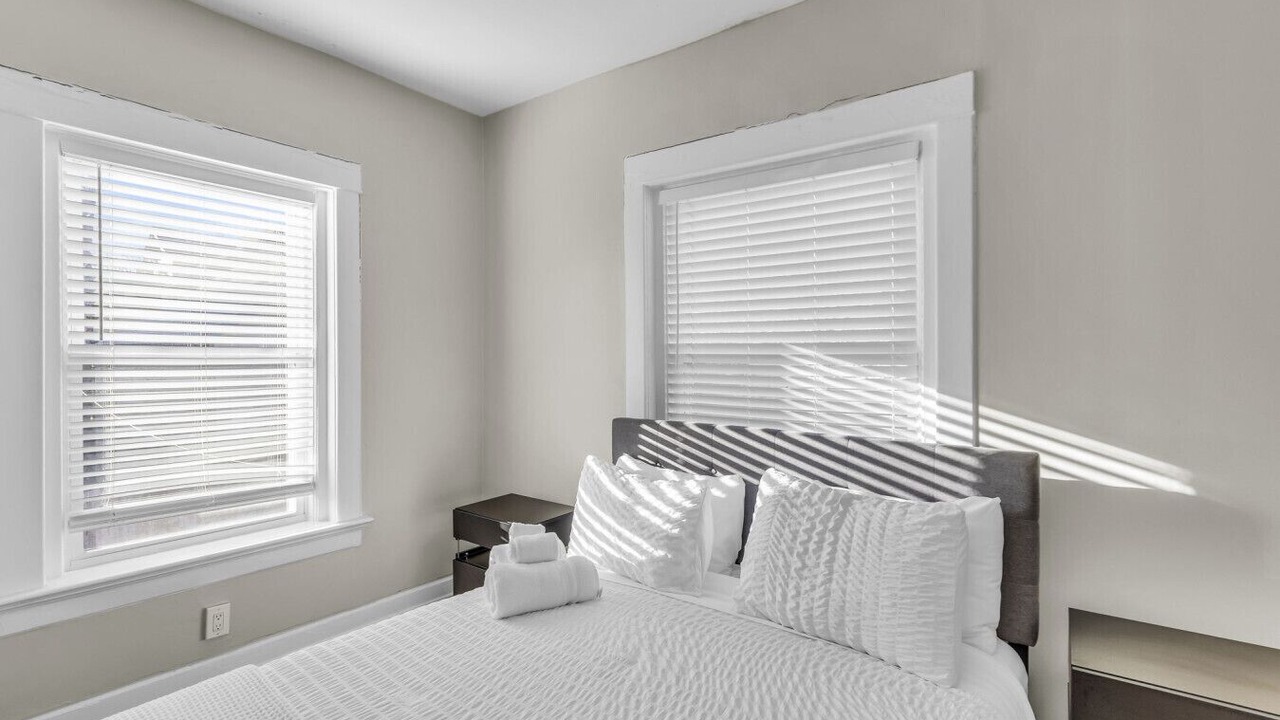 Photo of Bedroom in South Hyde Park