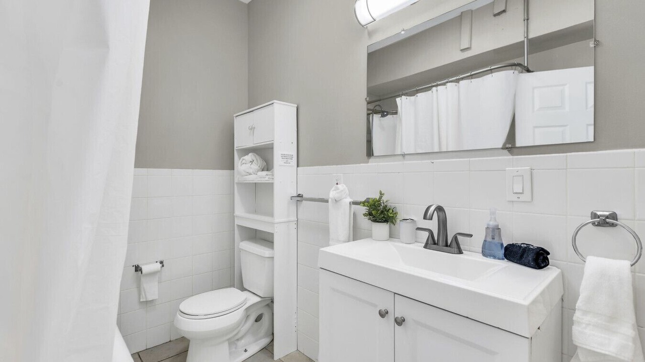 Photo of Bathroom in South Hyde Park