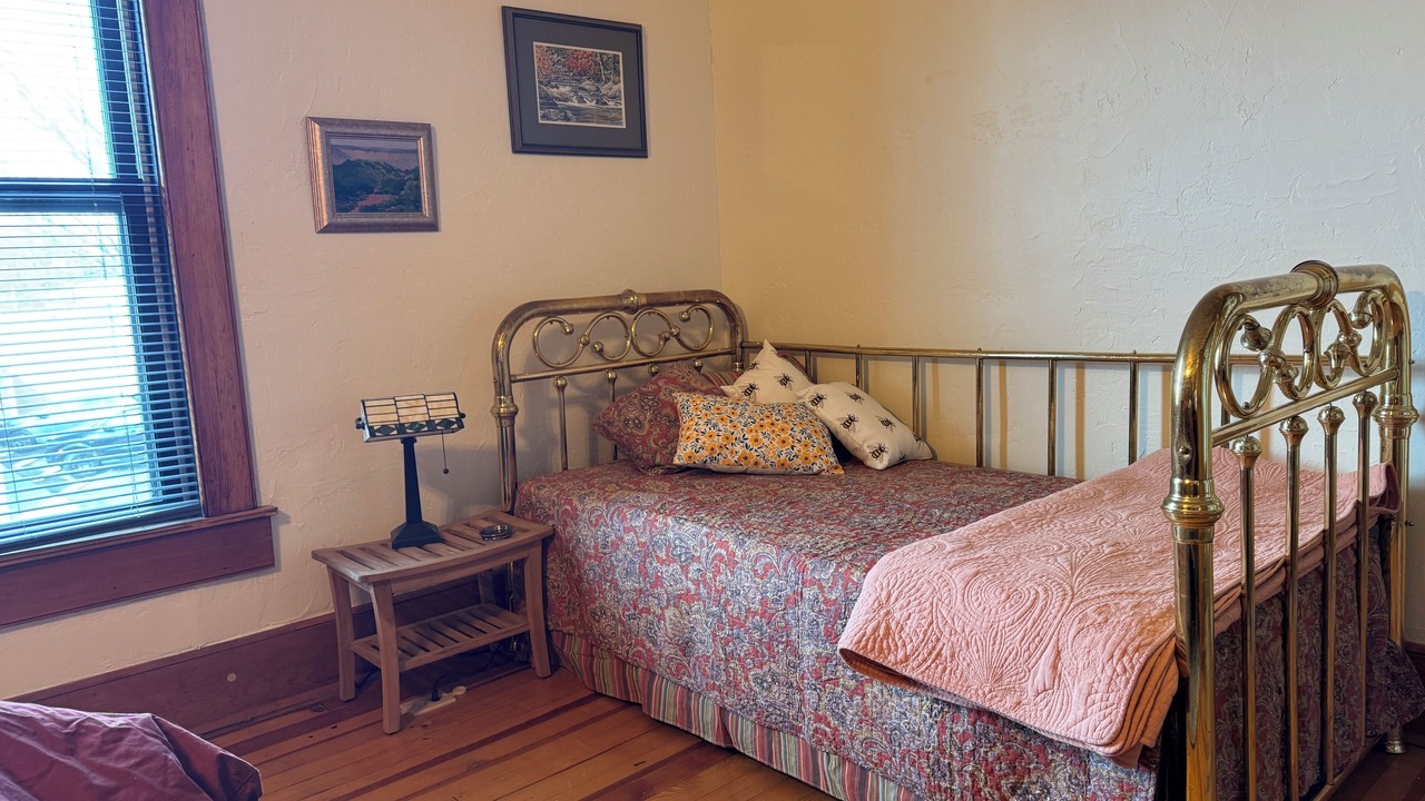 Photo of Bedroom in Aztec