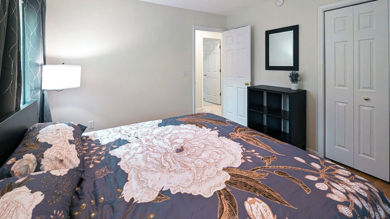 Photo of Bedroom in Overland Park