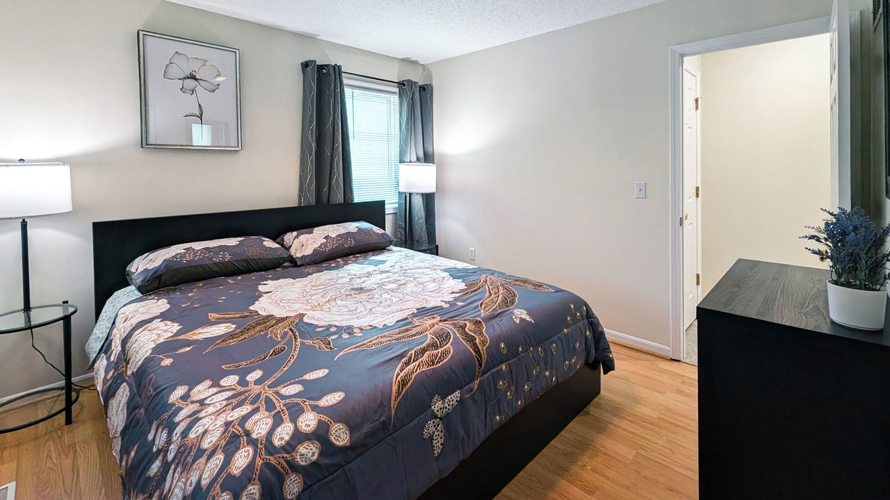 Photo of Bedroom in Overland Park