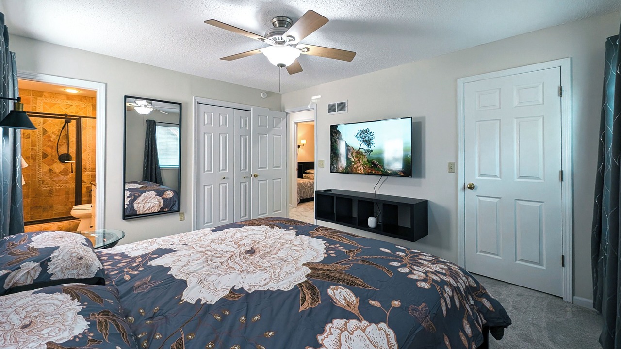 Photo of Bedroom in Overland Park