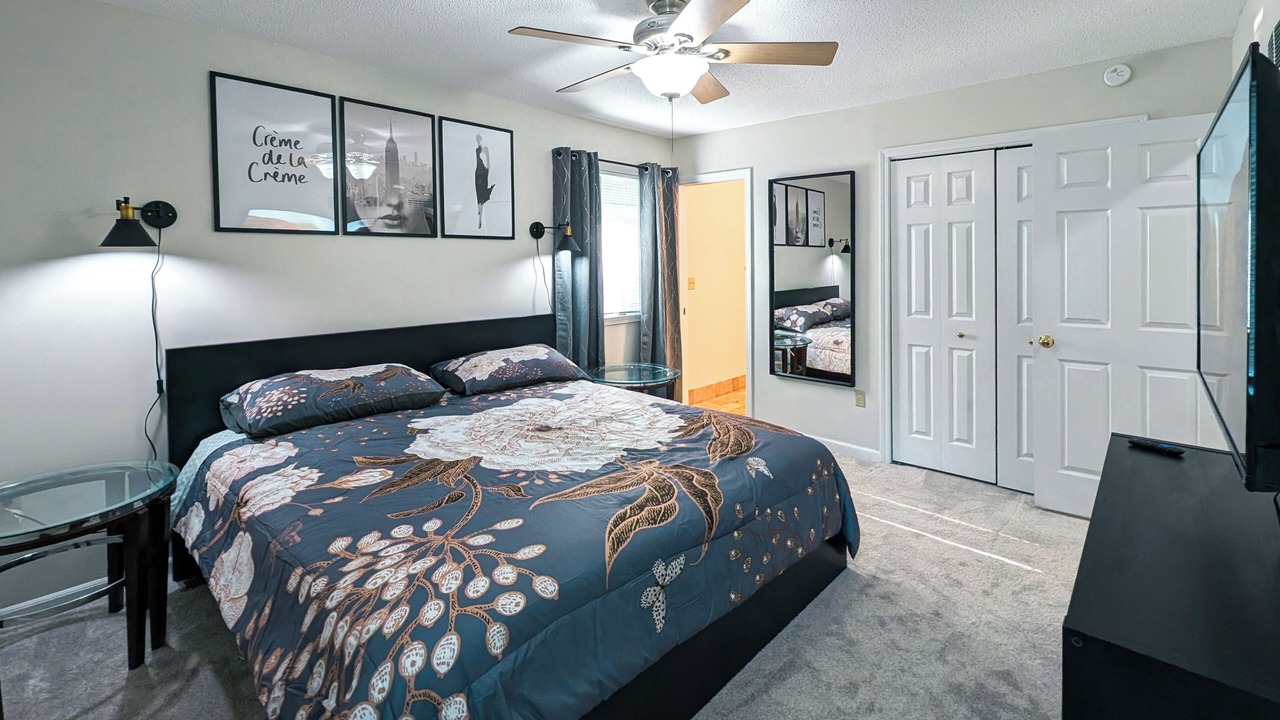 Photo of Bedroom in Overland Park