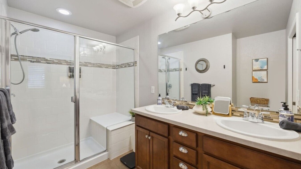 Photo of Bathroom in Centerra