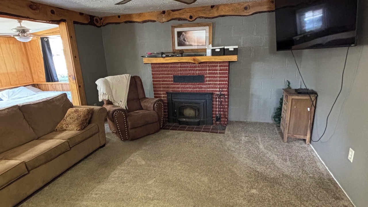 Photo of Livingroom in Ellsworth County