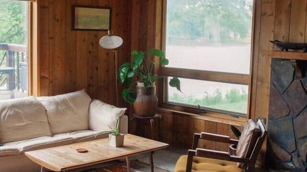 Photo of Livingroom in Crystal Lakes