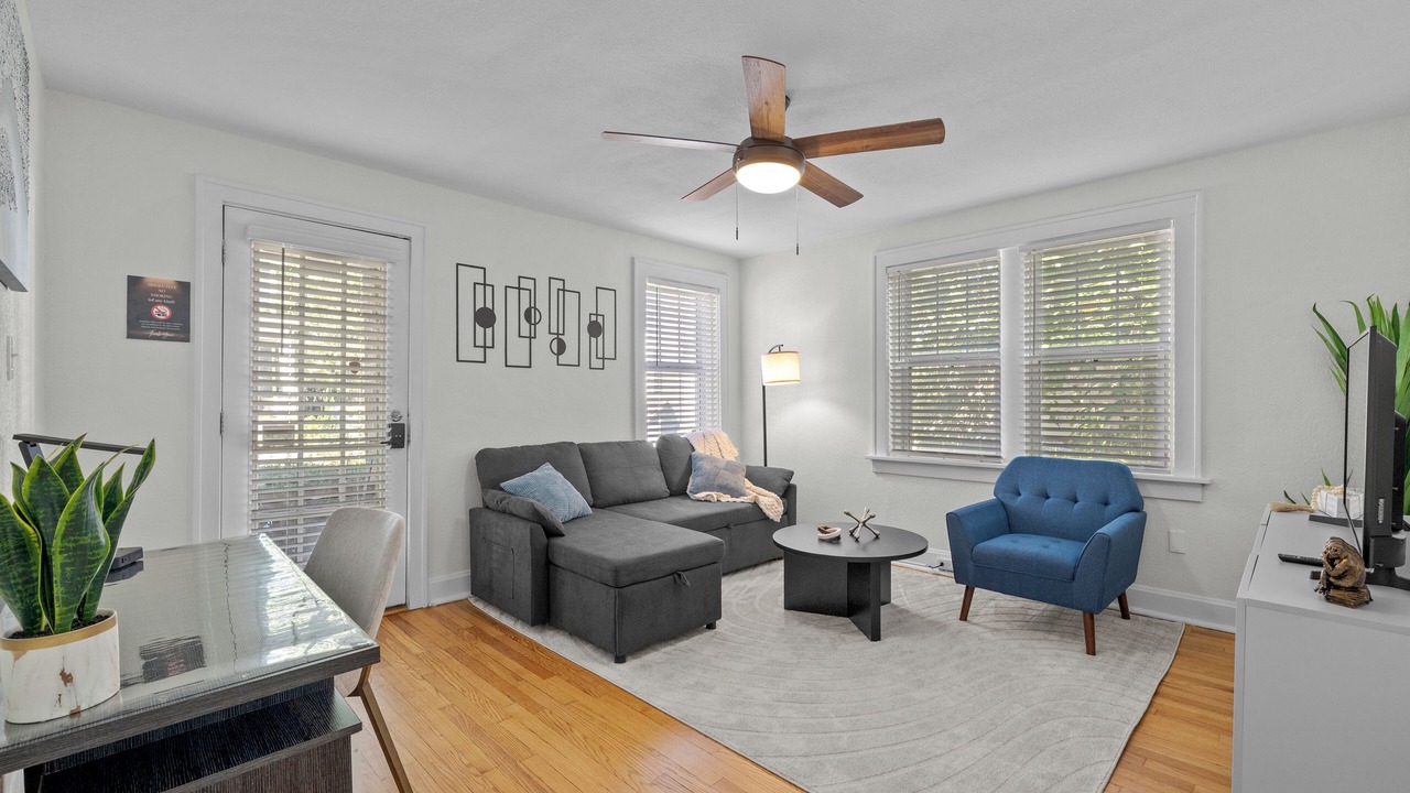 Photo of Livingroom in Westport