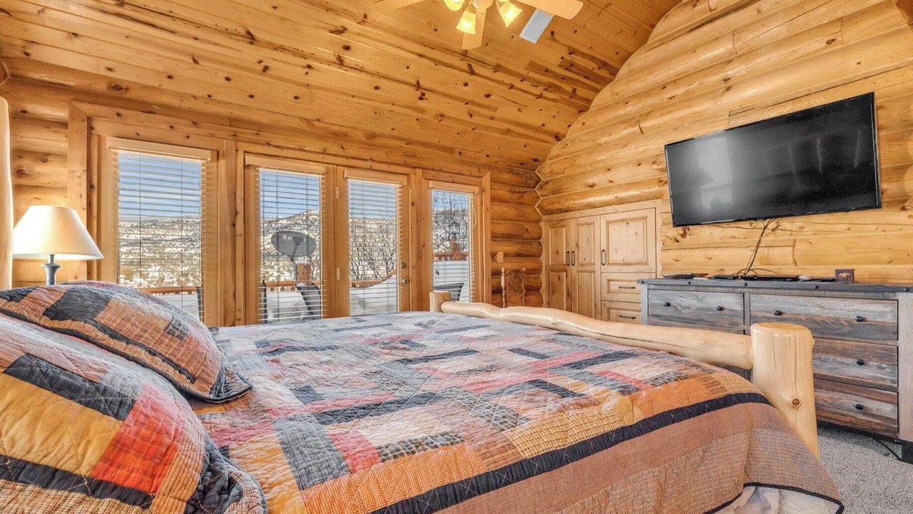 Photo of Bedroom in Timber Lakes
