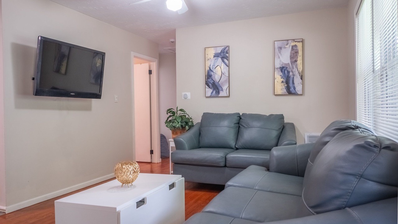 Photo of Livingroom in Lawrence