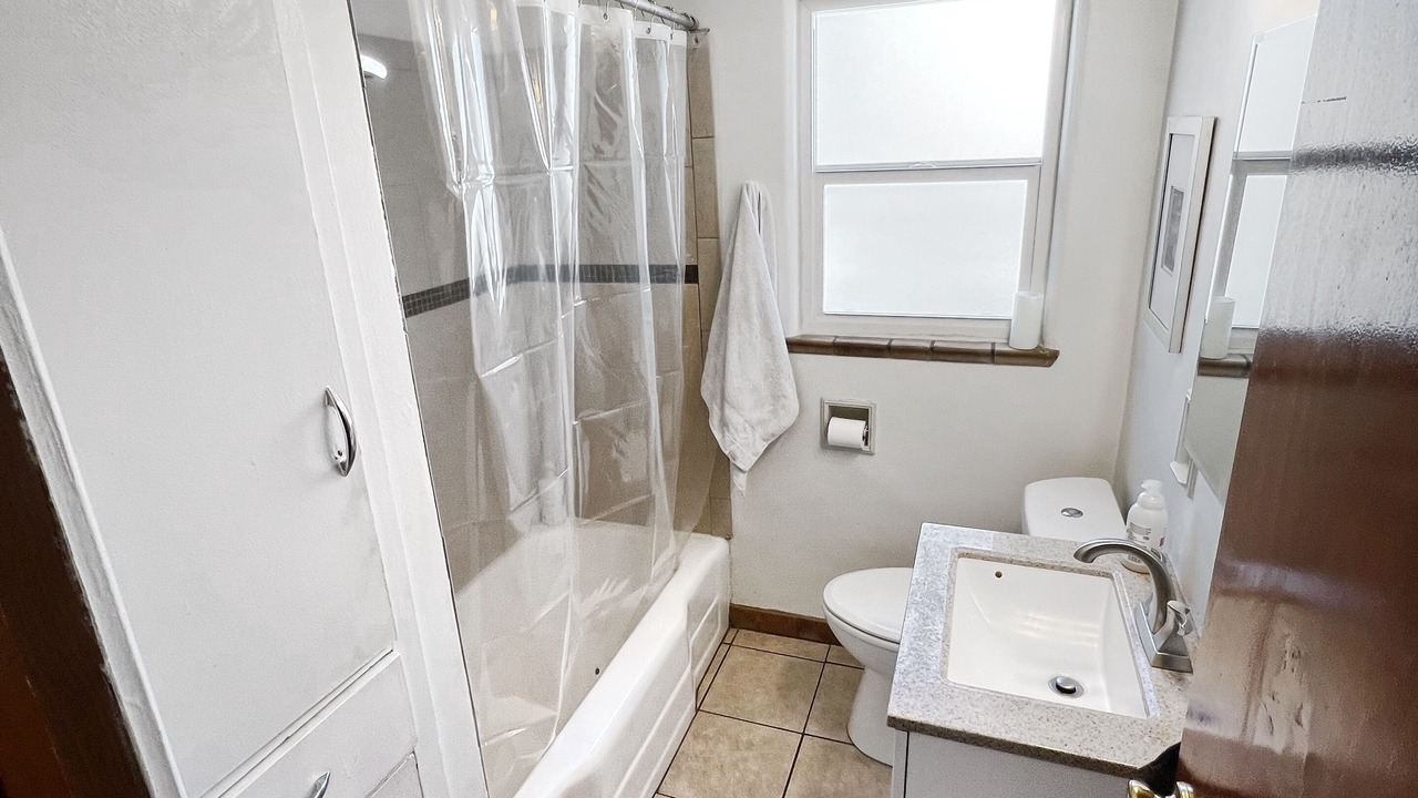 Photo of Bathroom in Barnum West