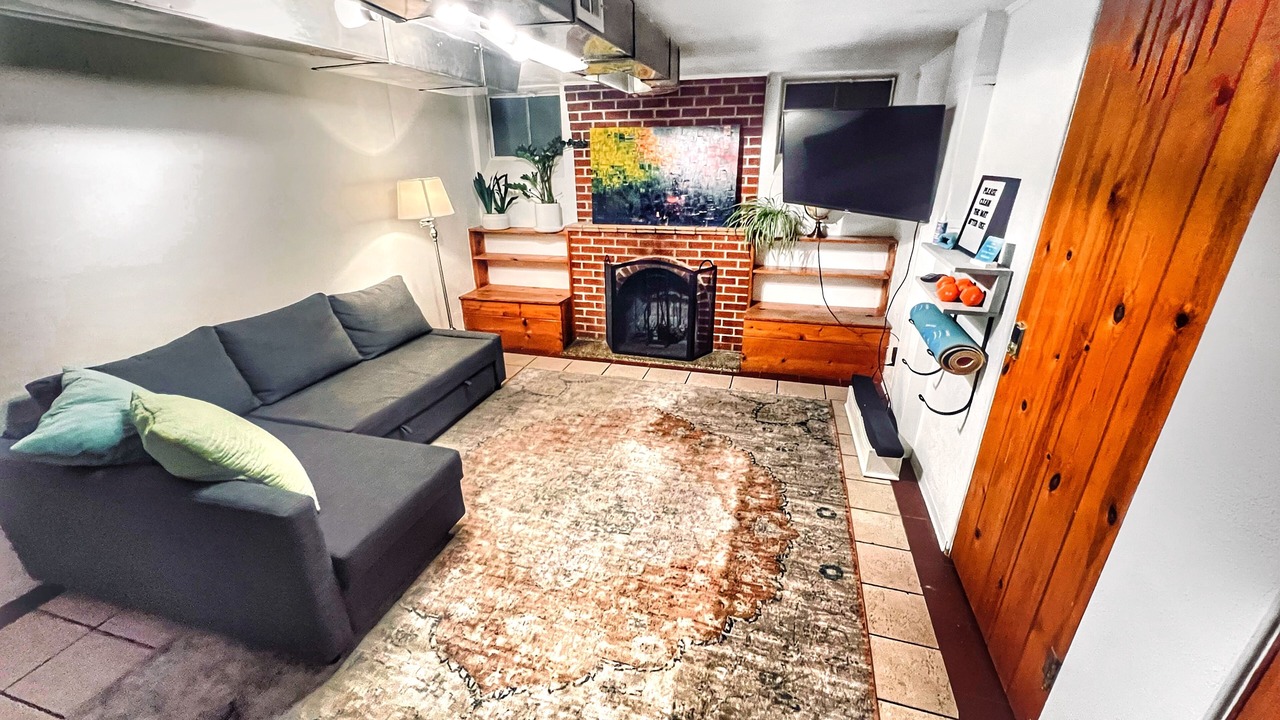 Photo of Livingroom in Barnum West