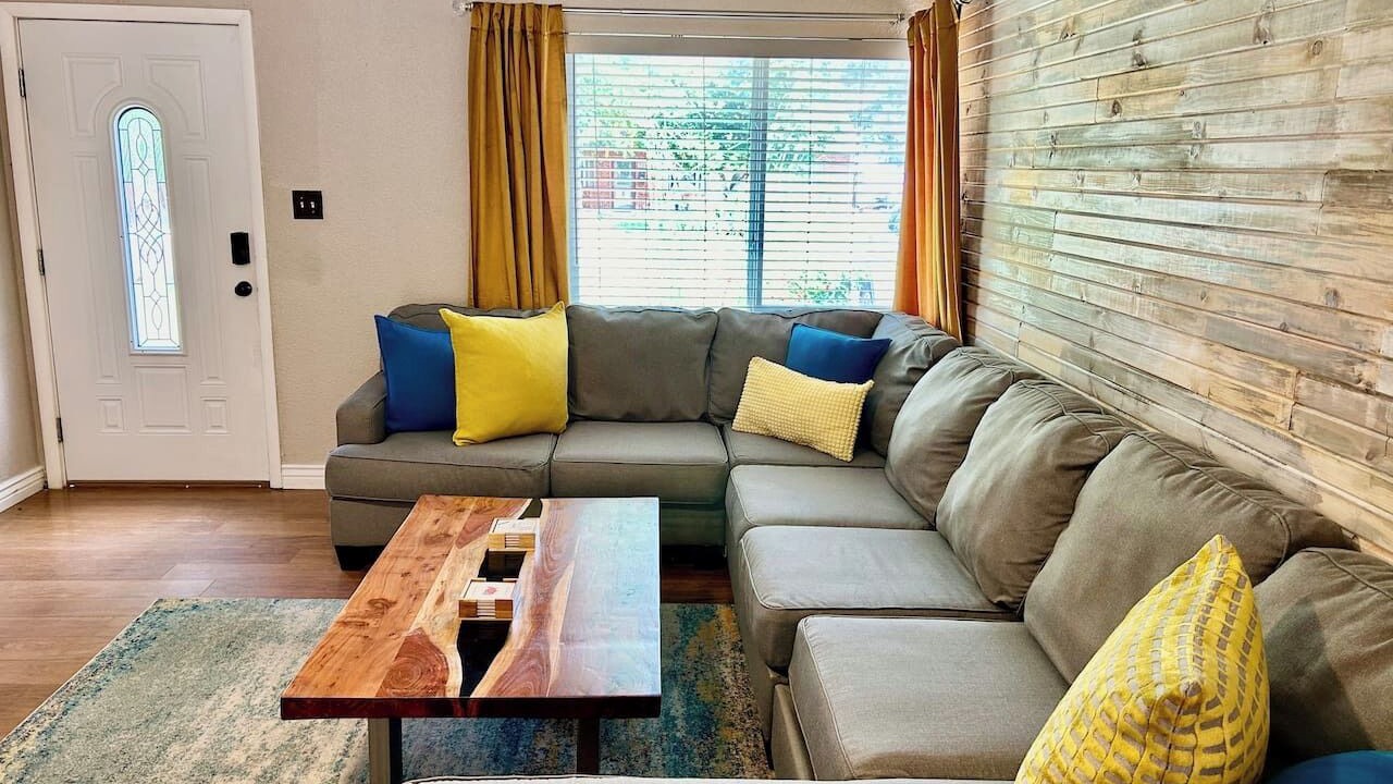 Photo of Livingroom in Jewell Heights - Hoffman Heights