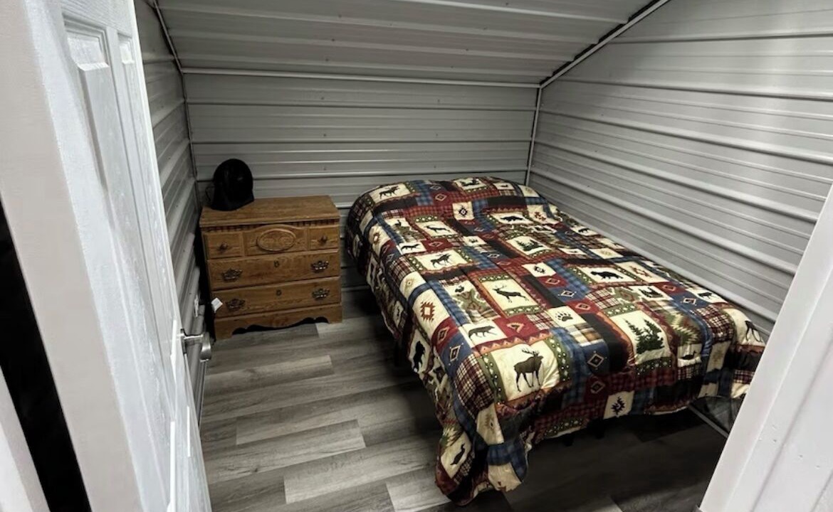 Photo of Bedroom in Crawford County