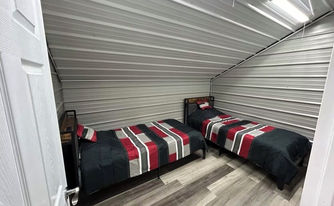 Photo of Bedroom in Crawford County