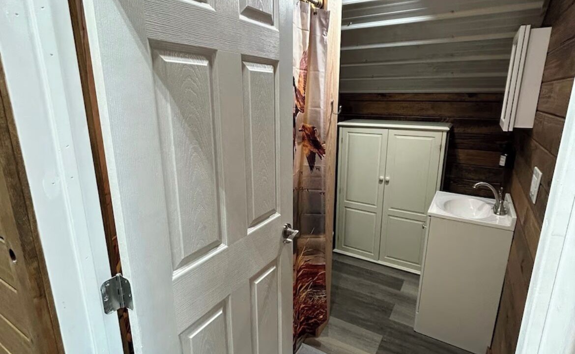 Photo of Bathroom in Crawford County