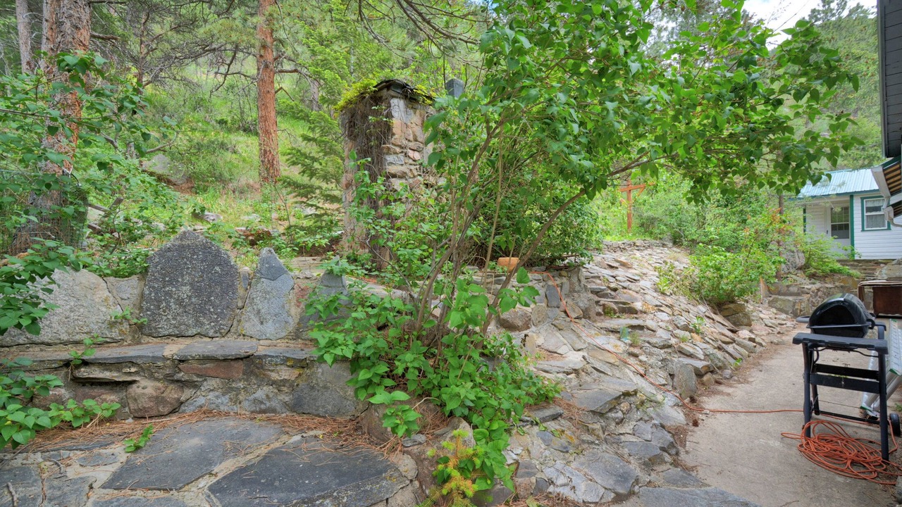 Photo of Outdoor in Drake