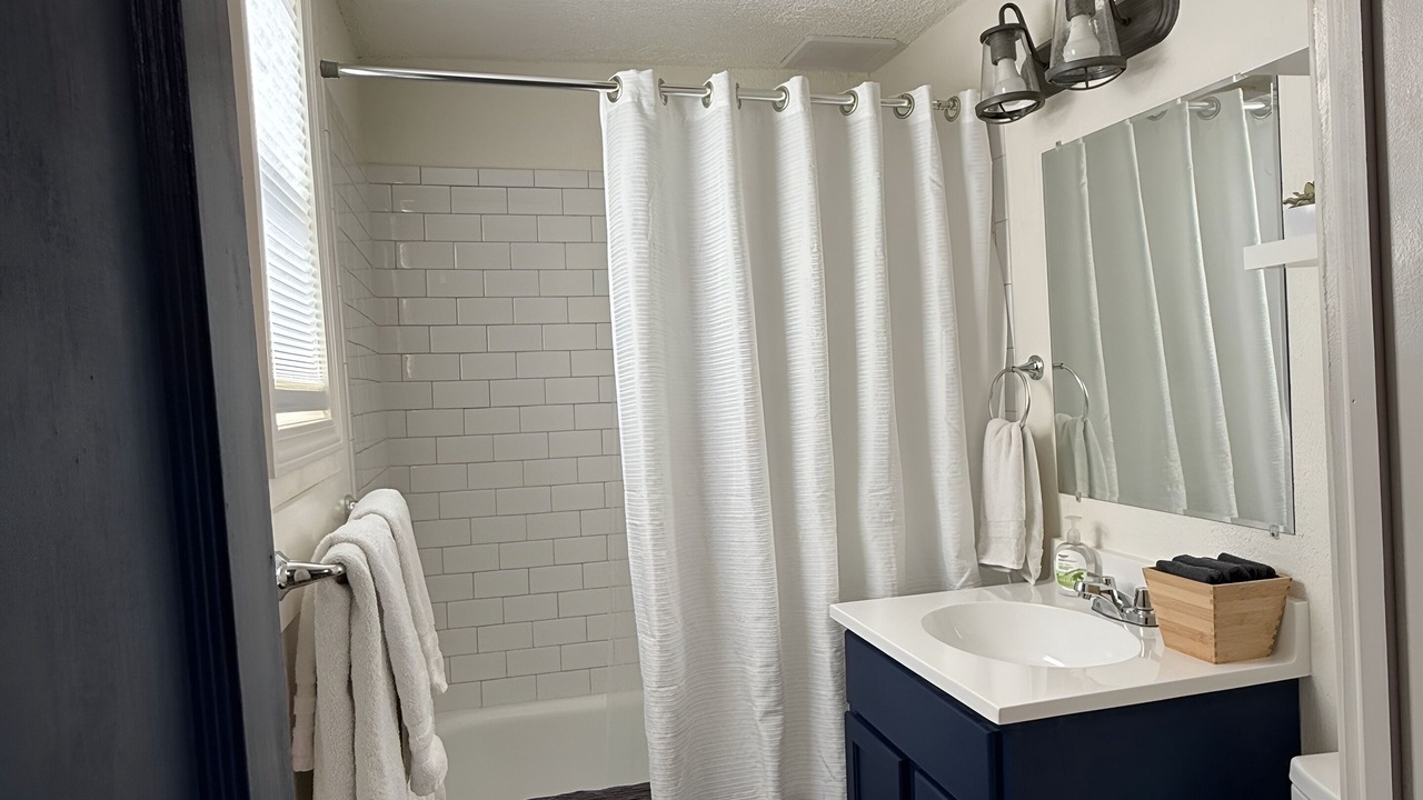 Photo of Bathroom in Ellis