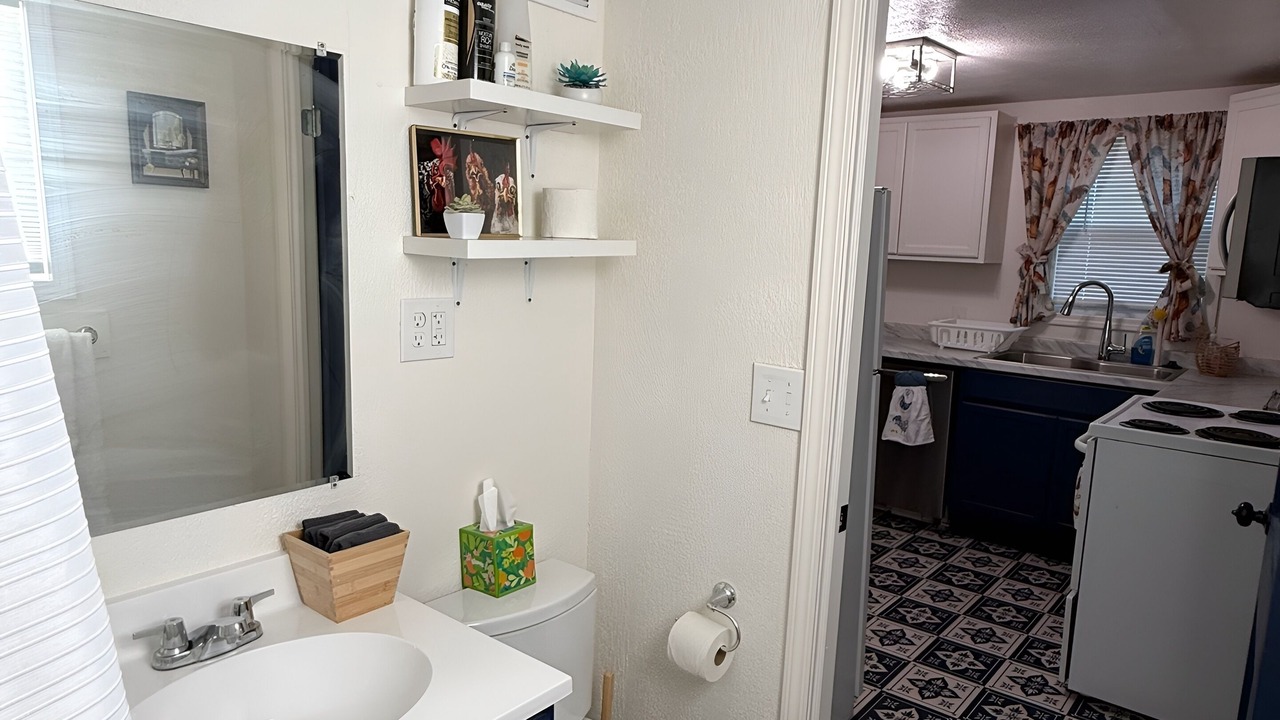 Photo of Bathroom in Ellis