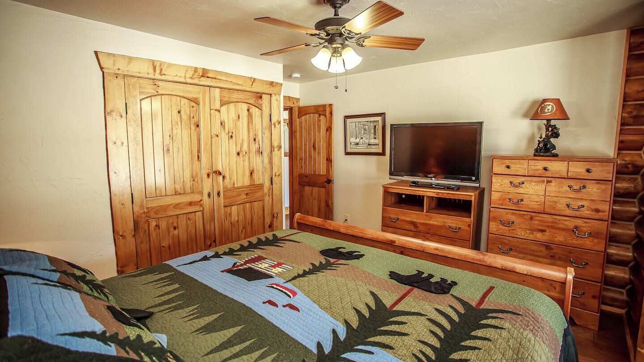 Photo of Bedroom in San Juan River Village