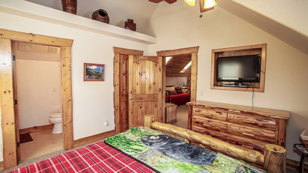 Photo of Bedroom in San Juan River Village