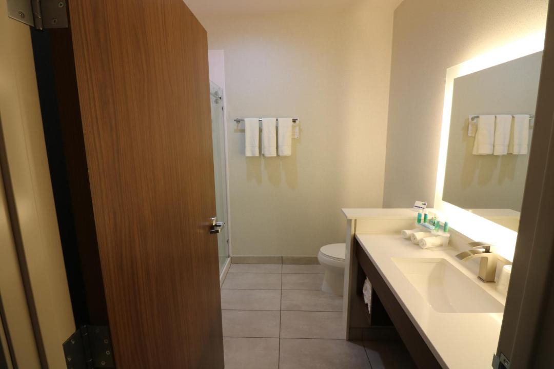 Photo of Bathroom in Coffeyville