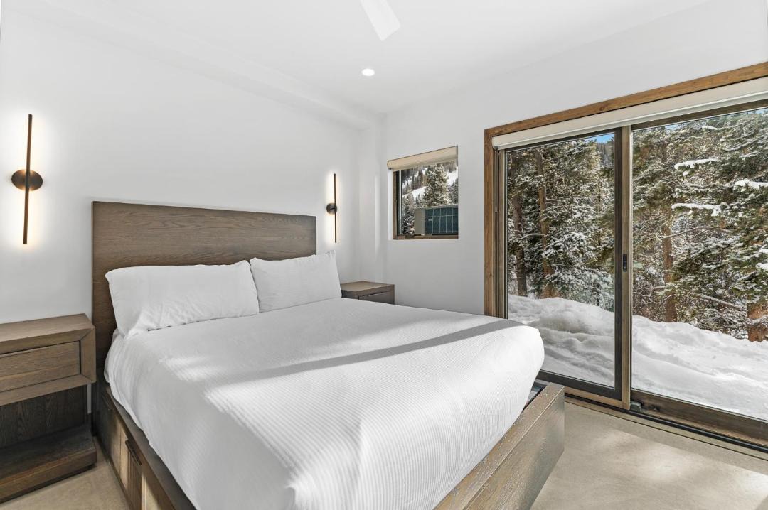 Photo of Bedroom in River Run