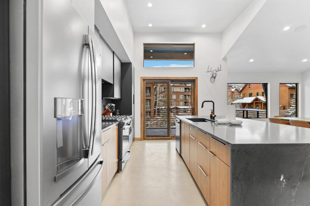 Photo of Kitchen in River Run