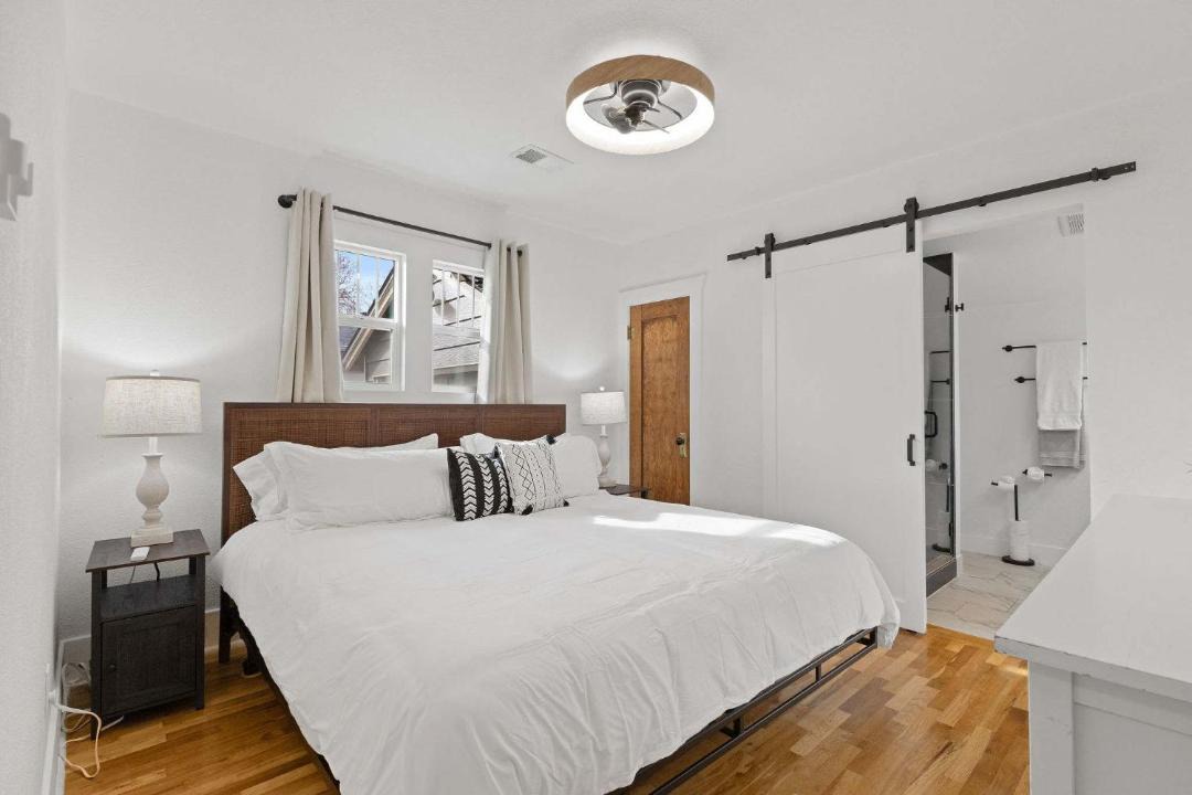 Photo of Bedroom in Erie