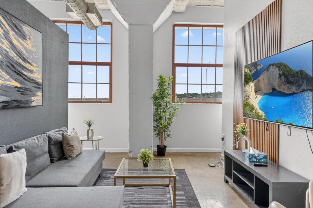 Photo of Livingroom in River Market