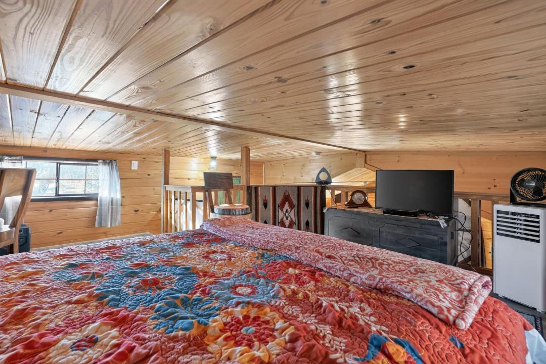 Photo of Bedroom in Woodland Park