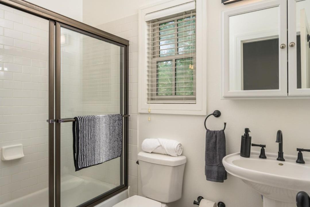 Photo of Bathroom in Black Hawk