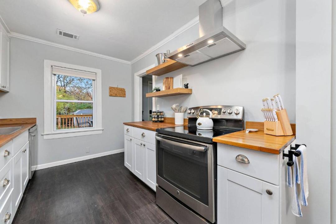 Photo of Kitchen in Fairway